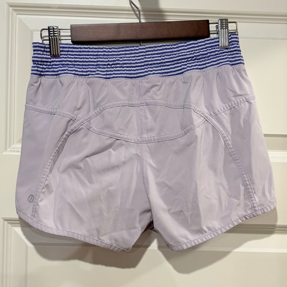 Lululemon Tracker Short III Pretty Purple Running Shorts Women's 6 ~ EXCELLENT - Picture 3 of 6